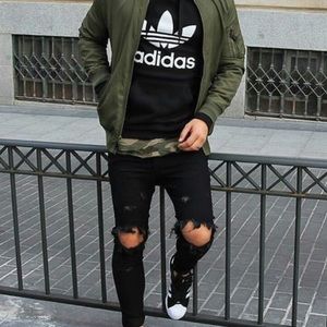 Meet your Posher, Damon